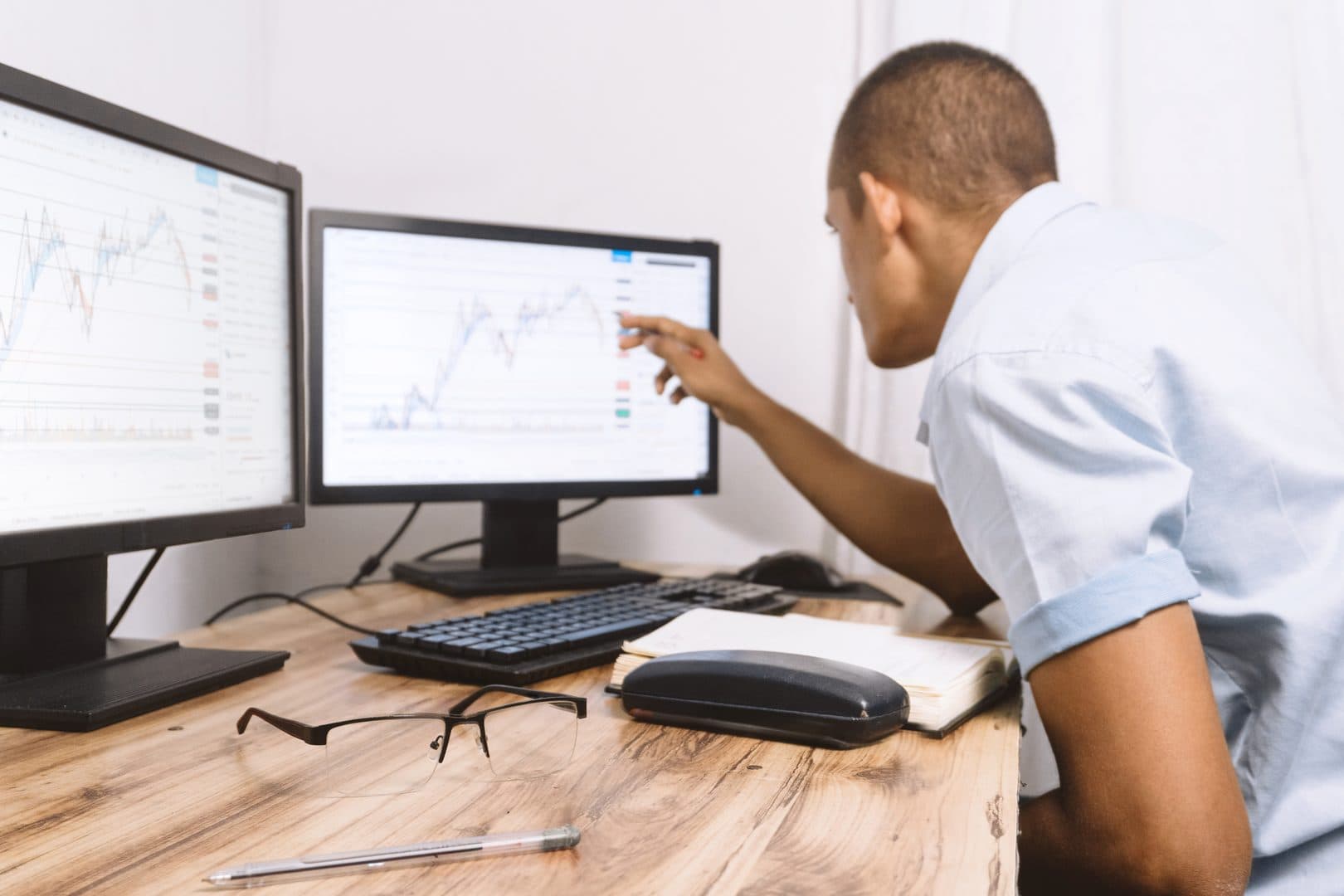 Structuring Offences: How to Detect and Avoid Facilitating Transaction Splitting